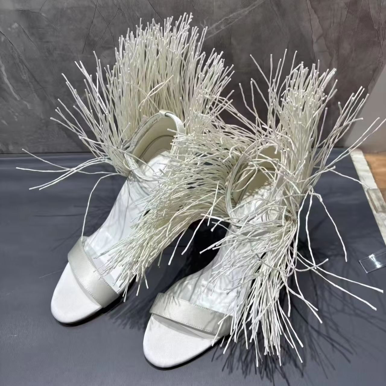Sandálias Femininas de Couro B - Leather Work Flats avaliação e preço