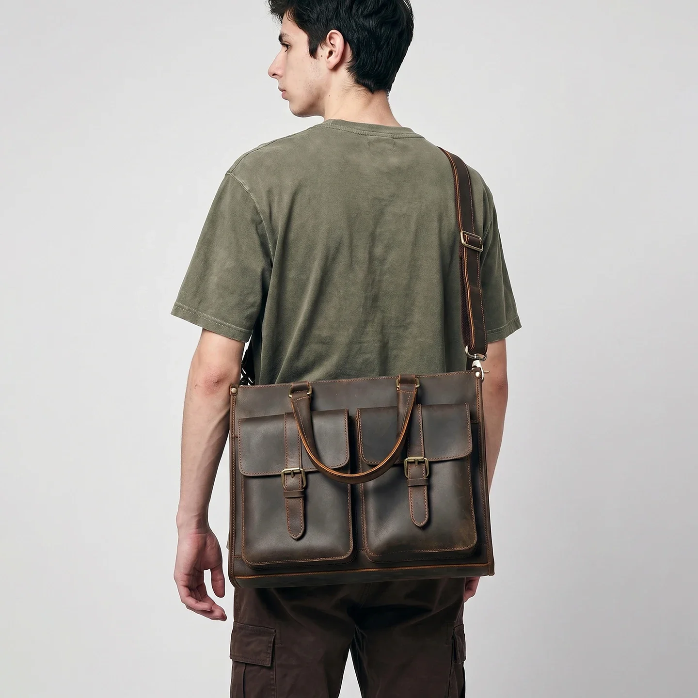 Bolsa de Ombro Masculina Vinta - Leatherwork Thread avaliação e preço