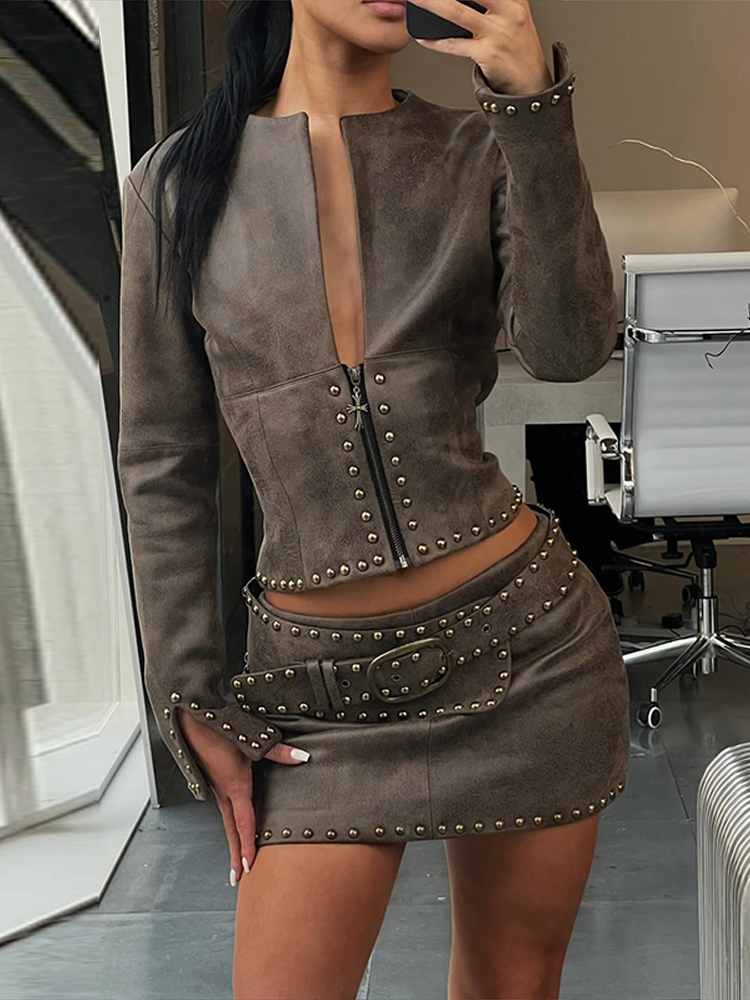 Conjunto Feminino de 2 Peças:  - Leatherwork Rivets avaliação e preço