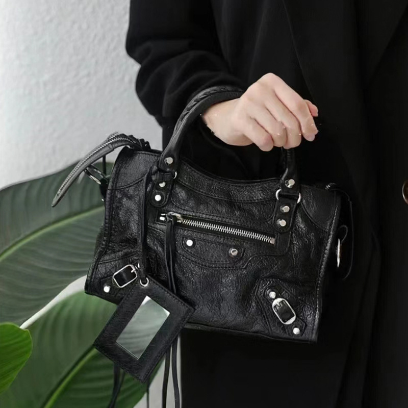 Bolsa Transversal Feminina Est - Leatherwork Rivets avaliação e preço